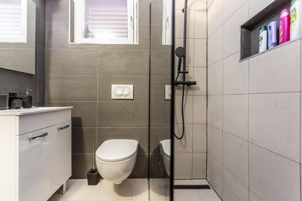 Smiljana Apartments Климно Екстериор снимка