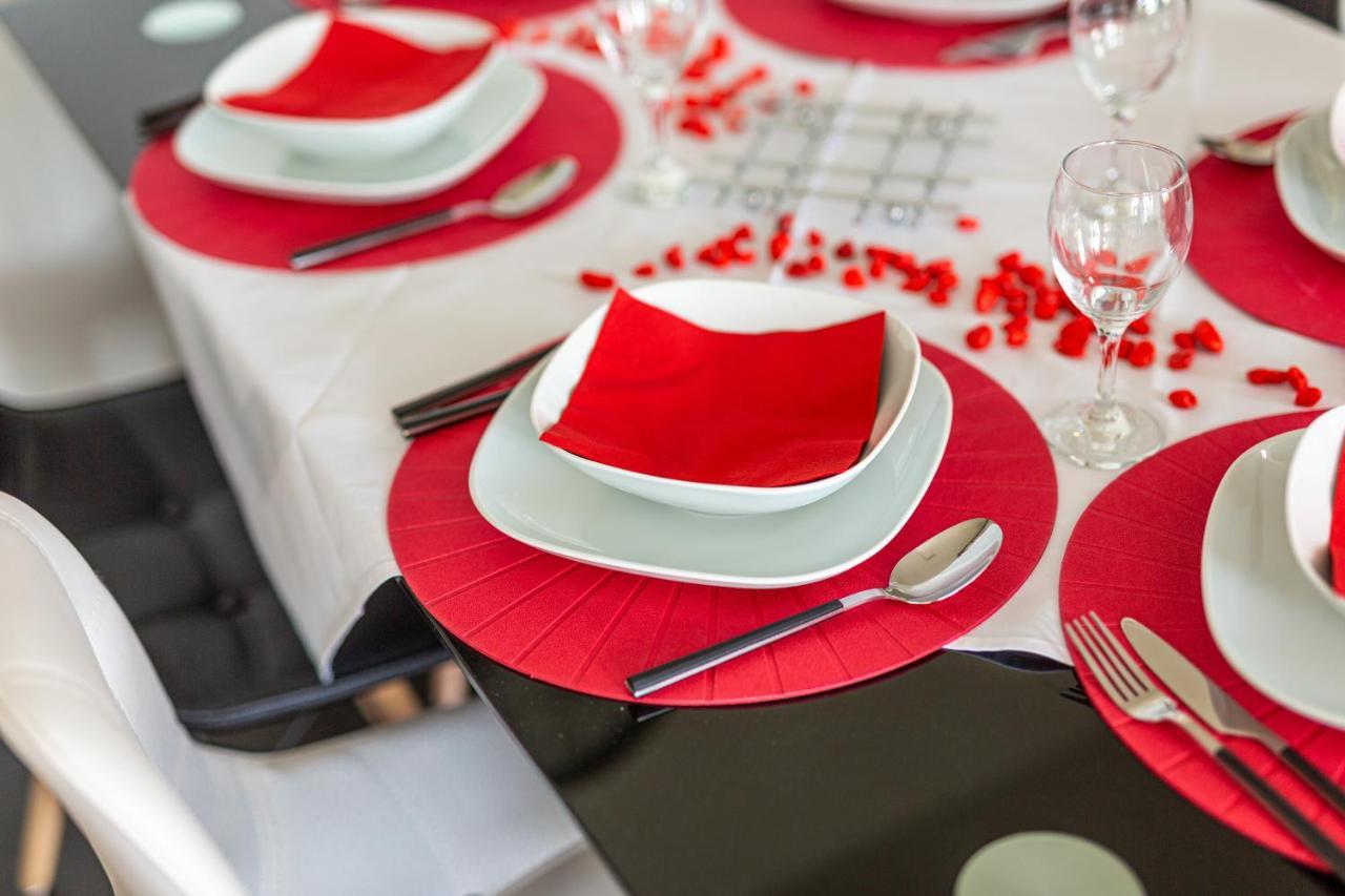Smiljana Apartments Климно Екстериор снимка