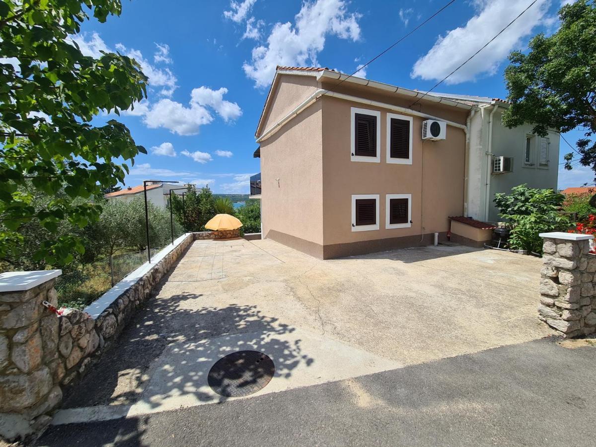 Smiljana Apartments Климно Екстериор снимка