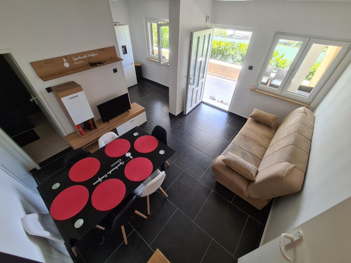 Smiljana Apartments Климно Екстериор снимка